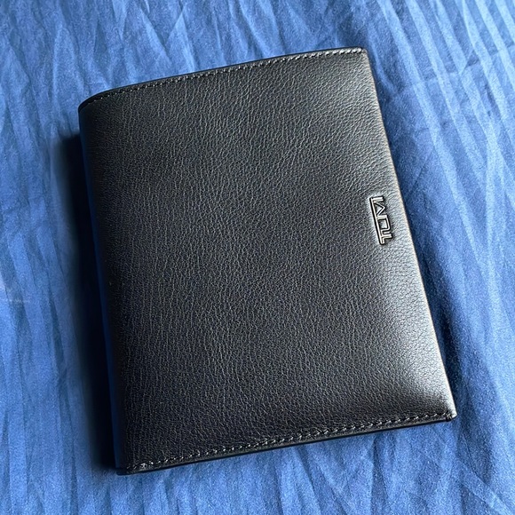 Tumi Other Tumi Black Leather Passport Wallet And Card Holder